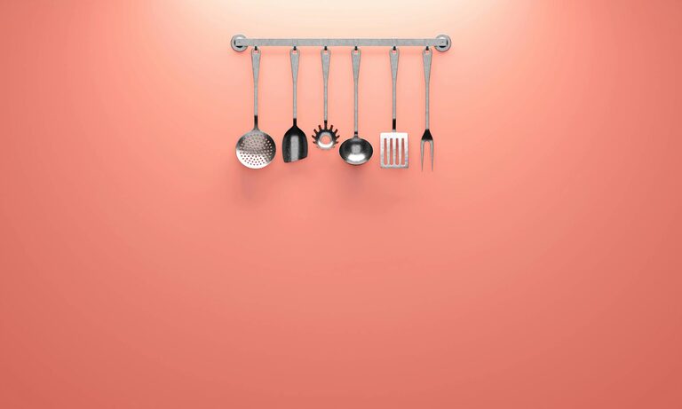 Essential Tools Every Small Kitchen Needs for Maximum Efficiency